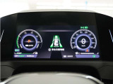 10.2インチフルデジタルグラフィックメーターで、運転中の確認がしやすく安全運転に役立ちます。