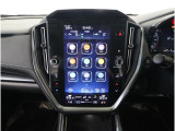 11.6インチの縦型ディスプレイに、ナビゲーション機能をはじめ、エンターテインメント、車両情報、エアコン操作、各種設定などを集約。タブレットのような感覚で、直感的に操作できます。