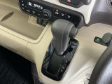 発進時から滑らかに加速する無段階変速のCVTはストップ&ゴーの多い街の中も快適です