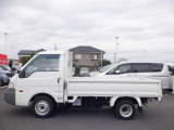 内外装およびエンジンル-ムなど専用クリ-ニング致します。車両クリ-ニングのプロが施工致しますので!高品質な1台に蘇りますよ♪(全在庫無料施工)