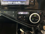 指先ひとつで快適空間。季節を問わず、同乗者にも優しいおもてなしのエアコンを装備しています。