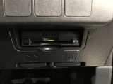 【ETC】とっても便利なETCを装備しています。 ETCを利用して、高速道路を楽々ドライブしましょう。 渋滞緩和にも繋がってエコ!?にも繋がります。