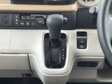 シンプルで使いやすいシフトノブ
