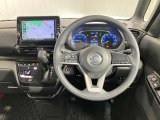 ステアリングスイッチ付きで操作・運転がしやすいハンドルです★