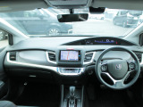 操作性に優れた運転席となります!小物入れや各ボタンの配置にこだわり、使いやすいです!座り心地もよく視認性も良好なのでロングドライブもお任せ下さい!