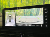 【アラウンドビューモニター】専用のカメラにより、上から見下ろしたような視点で360度クルマの周囲を確認することができます☆死角部分も確認しやすく、狭い場所での切り返しや駐車もスムーズに行えます。