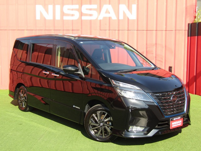 セレナ 1.2 e-POWER ハイウェイスターV アーバンクロム 
