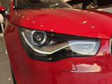 Audiが最初に採用したLEDポジショニングランプ。シャープなラインで昼間でも点けていたいと思うほど上品でオシャレです。夜間走行時はさらに目立ちます!