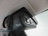 ドライブレコーダー☆いくら安全運転をしていても、事故に巻き込まれることもあります。万が一のときに証拠として使えるドライブレコーダー純正オプションで付いてます。