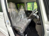 運転席シート廻りは使用感も少なく、良好な状態となっています。丁寧に使われていたことがよくわかりますね。