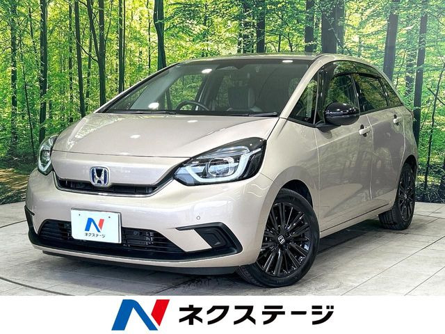 フィット 1.5 e:HEV ホーム メゾン 20周年特別仕様車