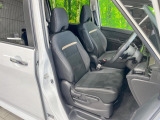 運転席シート廻りは使用感も少なく、良好な状態となっています。丁寧に使われていたことがよくわかりますね。
