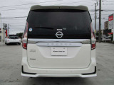 バックビュー。ご来店お待ちしております