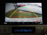 バックカメラが付いているので後方確認が非常にしやすいです。今や運転初心者も熟練者も必須装備!ついていて損はないですね♪