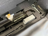 【パンク修理キット】スペアタイヤの代わりにパンク修理キットが備え付けられております