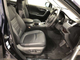 【運転席・助手席】です!実際お座りいただくのが分かりやすいと思いますので、ぜひお気軽にご来店ください♪状態もいいですよ☆