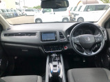 【インパネ全体】手が届きやすく、どなたでも運転しやすいです。シンプルで使いやすい設計になっています!