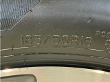 タイヤサイズは【185/60R16】