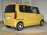 ご納車までの期間ですが、県内のお客様は1、2週間、県外のお客様は2、3週間ほどでご納車が可能となります。ただし、お支払いや書類の状況によっては多少の前後もありますので、その際には何卒ご了承下さい。