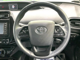 【純正革巻きステアリング】上質な革を使用することで、手にしっかり馴染みとても運転しやすいハンドルです♪