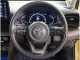 ハンドルから手を放さずに操作出来ますので、安全運転にもつながりますね