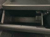 たとえばダイハツのお店にある、たくさんのスマアシ搭載車は、