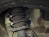 お車を安心してお乗りいただく為には、足回りの定期点検が欠かせません。サービスサポート(有償保証)では無料点検もご提供しており、安心のカーライフをお過ごしいただけるサポート体制が整っています。