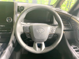 【純正革巻きステアリング】上質な革を使用することで、手にしっかり馴染みとても運転しやすいハンドルです♪