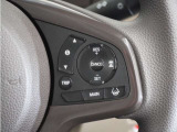 ◆アダプティブクルーズコントロール◆予め設定した車速内でクルマが自動的に加減速。前走車との適切な車間距離を維持しながら追従走行します。【LKAS】車線維持支援システムでステアリング操作を支援。