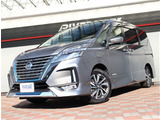 【車屋】として、長く車業界に従事した経験豊富なスタッフが多数在籍しております。