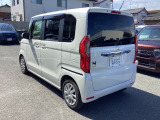 側面衝突時に、子供から大人までさまざまな体格の乗員の頭部や頚部を幅広い範囲で保護し、特にセンターピラーへの頭部衝突を防ぐサイドカーテンエアバッグ☆