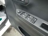 電動格納ミラーでよりコンパクトに!狭い駐車場でも安心です。
