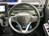 【純正革巻きステアリング】上質な革を使用することで、手にしっかり馴染みとても運転しやすいハンドルです♪