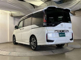 当社でご購入頂いた全ての車両はご納車前、エンジンオイル交換・ワイパーゴム・ブレーキ点検・調整・その他確認の上ご納車いたします。