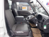 清潔で広々した座席です!是非、現車を見て体感してみてください。