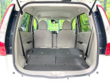普段のお買い物や通勤、送迎等に十分な荷室スペースを確保しております。セカンドシートを倒すと、大きな荷物の積載も可能です♪