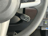 【クルーズコントロール】こちらを操作いただくことで、車は一定速度を維持したまま走行し続けます ブレーキ操作やスイッチを切ることで通常走行に戻ります