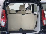 荷室はシートアレンジを行うことで広い荷室にすることが可能です 様々なシーンで活躍できますね