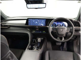 オシャレなインテリアで運転する気分も盛り上がりますよね^^