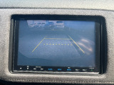 バックカメラも付いています! 運転が不慣れな方でも安心して駐車が可能です!