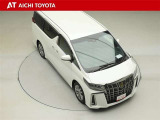両側パワースライドドア付きだから、狭い駐車スペースなどでの乗り降りラクラク♪小さなお子さまのいるご家庭には嬉しい装備です。