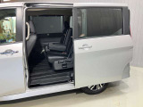 【両側ハンズフリーオートスライドドア】寝ているこどもを抱いていても、荷物を持っていても問題なし!とっても便利です♪