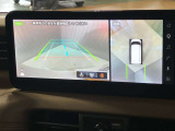 【アラウンドビューモニター】車を上から見下ろしているかのような映像で周囲の状況がひと目で確認、狭い駐車場に駐車するときも安心です♪