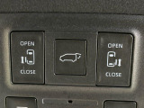 【パワーバックドア】スマートキーや運転席のボタンを押すだけでリアゲートが自動で開閉します!荷物を持っている時や、高い位置にあるバックドアを閉める際に便利な機能です♪