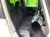 運転席シート廻りは使用感も少なく、良好な状態となっています。丁寧に使われていたことがよくわかりますね。