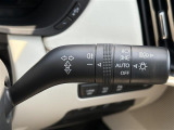 【オートライト(AUTO)】外の明るさをシステムが感知して、自動でヘッドライトが点灯します!ヘッドライトをつけ忘れを防ぐ便利機能です。