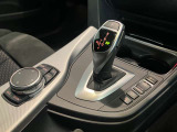 駆け抜ける歓びがキャッチフレーズのBMWですが、アイドリングストップ機能や電動パワステ等により、燃費、環境性能の向上にも貢献しています。