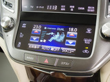 使いやすさや安全性を追求したステアリング周り!高級車ゆえにスイッチ類が多いのも特徴ですね!考え尽くされた配置ですぐに使いこなす事が出来ますのでご安心下さい!是非、体感してみて下さい!!