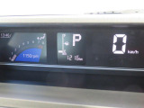 様々な運転情報を見やすく表示。