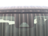 安全装備スマートアシストII付きです。運転中の「ヒヤッ」とするシーンで事故の回避の支援や被害の軽減を図り、ドライバーの安全運転をサポートします。みんなに安全・安心を。